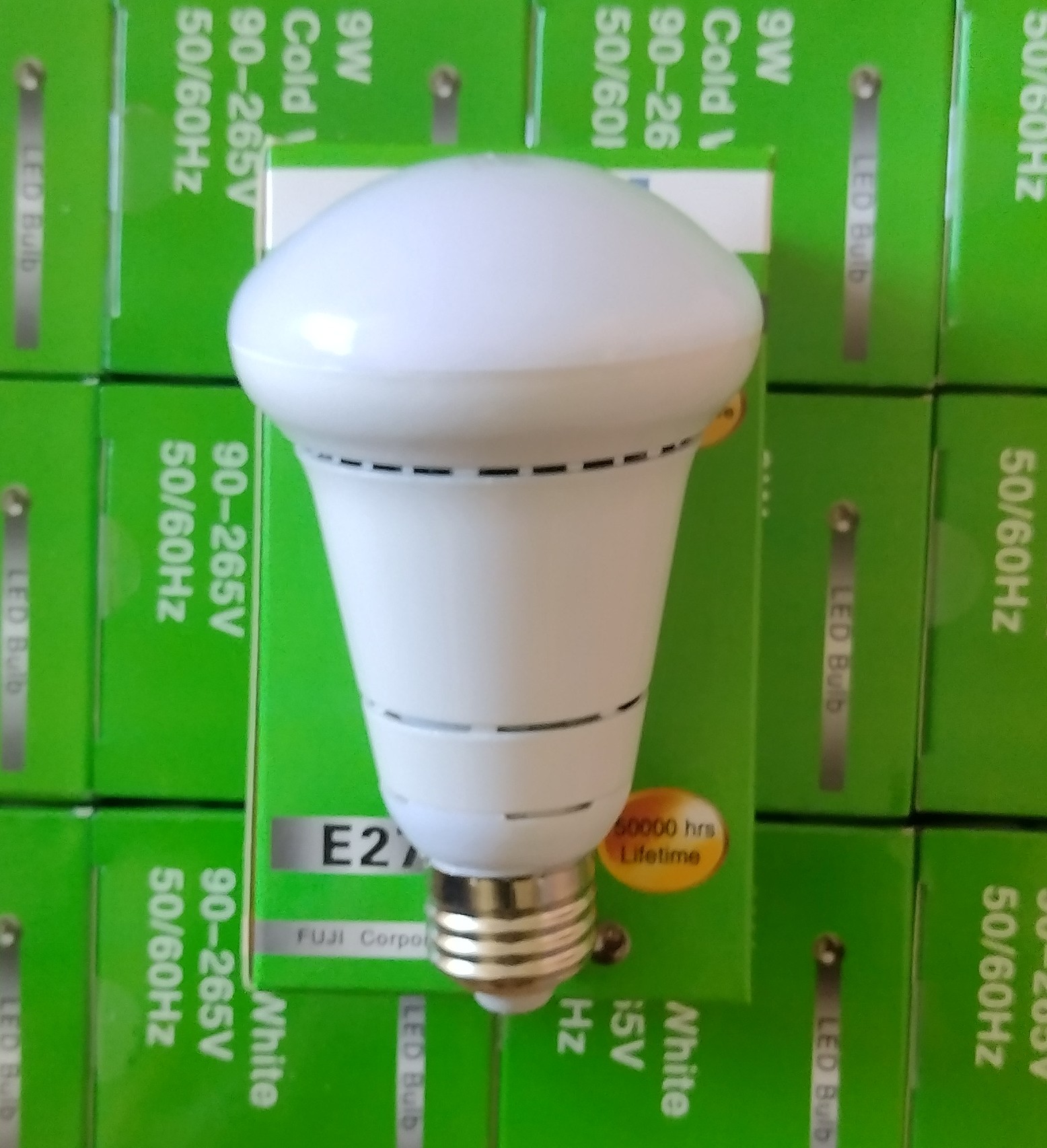 لامپ ۹ وات سفینه ای LED برندFUGI-گارانتی12ماه
